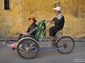 triciclo hue vietnam