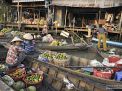 mercado flotante rio mekong vietnam